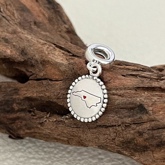 Pandora North Carolina Map Exclusive S925 Silver Dangle Charm - Picture 5 of 5